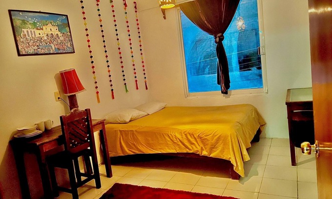 De Guadalupe Apartment | Budget-Friendly Central Comfy Studio with Breakfast Included