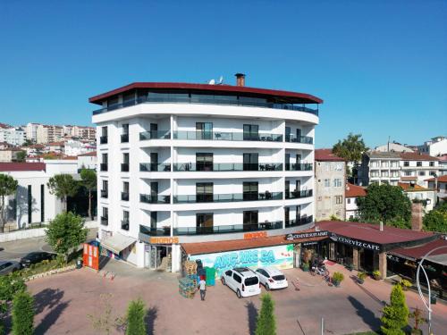 Akcakoca Apartment | Experience Comfort at Ceneviz Suit Hotel - Oceanfront Bliss