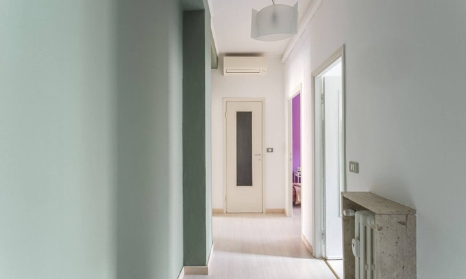 Bullona Apartment | Modern Apartment Steps from China Town & Sempione Area