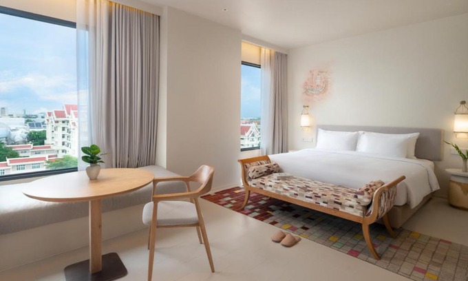 Ayutthaya Hotel | Discover Centara Ayutthaya: Family-Friendly with Pool & Dining