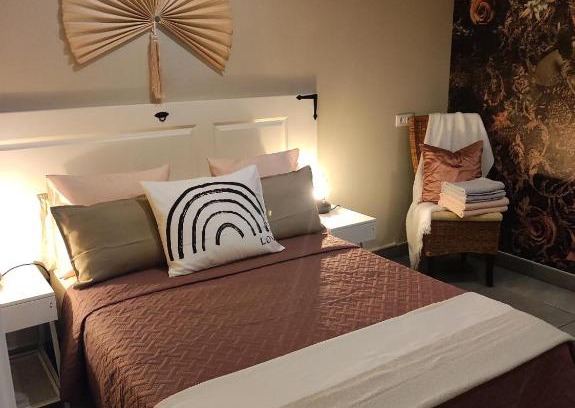 Puerto del Carmen Apartment | Beachside Retreat: Center Flat Puerto Del Carmen with Ocean Views