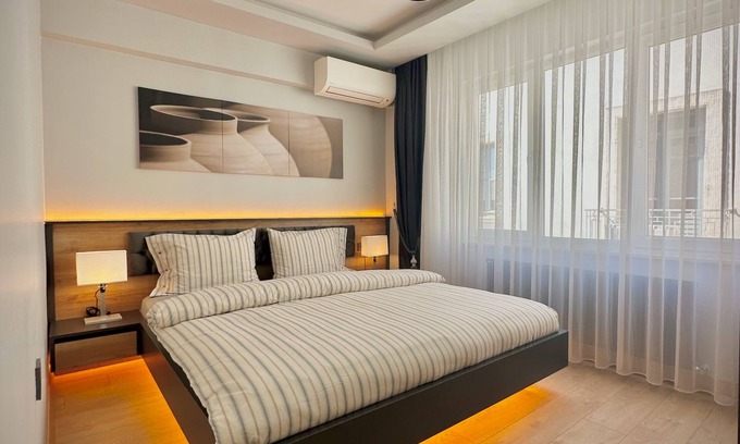 Pera Apartment | Prime Location 2 Bedroom Flat in Taksim with Breakfast