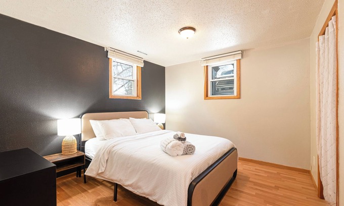 Bismarck Apartment | Center of Bismarck Apartment