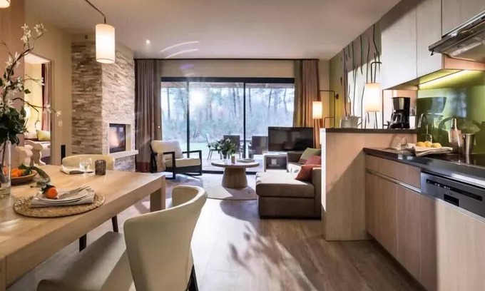 Curcay-sur-Dive House | Inviting Getaway at Center Parcs - Domaine Le Bois aux Daims