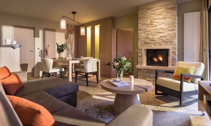 Les-Trois-Moutiers House | Discover Center Parcs Le Bois aux Daims: Family-Friendly Retreat