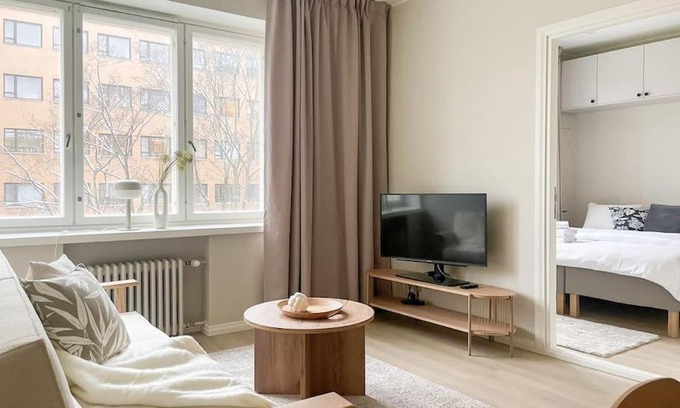 Toolo Apartment | Prime 1BR Escape Near the Park - Guest Rated 9.2/10