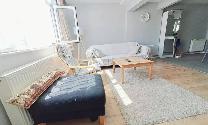 Bomonti House | Central and spacious apartment, 3 minutes walk to the metro