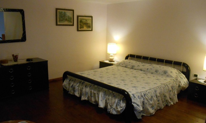Chiaia Apartment | Beautiful Naples Mergellina Apartment Steps from the Sea