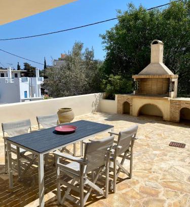 Porto Heli Apartment | Guest Rated: Central Apartment Portoheli with Family-Friendly Amenities