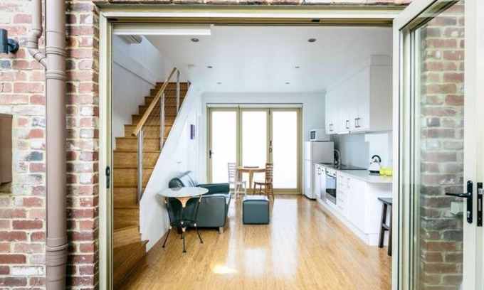 Fremantle Apartment | Central Fremantle Apartment with Private Courtyard & Ocean View