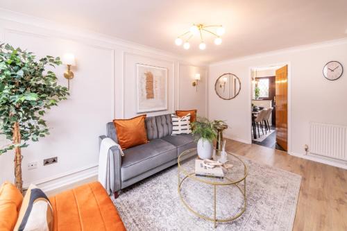 Acocks Green House | Modern Birmingham Home for 6 Near NEC & BHX Airport