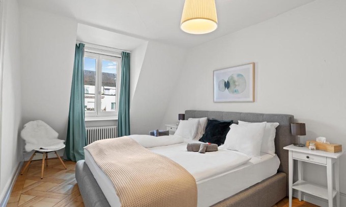 Lucerne Apartment | Bright & Cozy 4-Star Central Apartments for Families