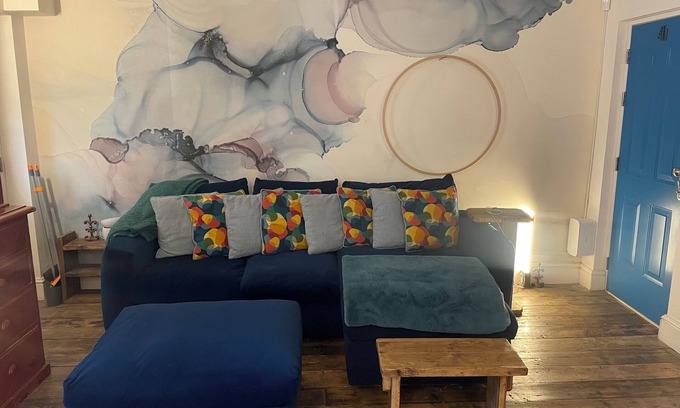 South Bank Apartment | Stylish Central Studio with Kitchen in London Zone 1