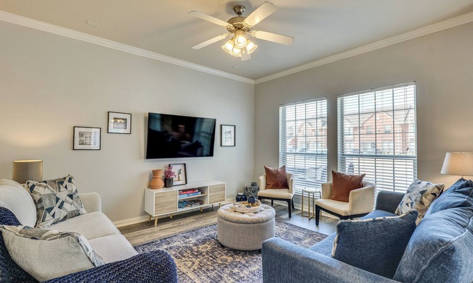 Eastmark House | Modern College Station Townhome with Pool & Hot Tub Access