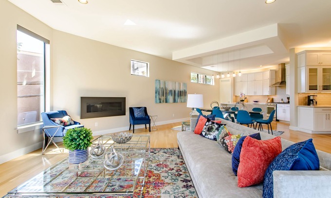 Turtle Creek House | Stylish Central Dallas 4-Bed Home - Guest Rated 9.8/10