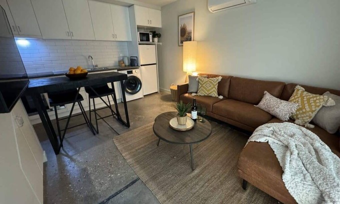Devonport Apartment | Modern Loft Apartment with A/C in Devonport's Heart