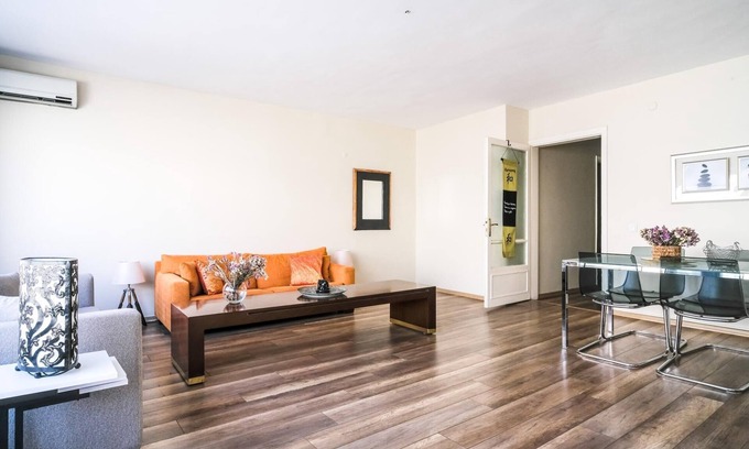 Osmanbey Apartment | Cozy Central Flat Steps from Metro and Nisantasi Area
