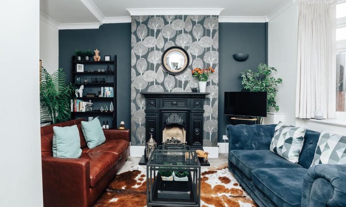 Henley-on-Thames Apartment | Discover the Central Hidden Gem: 4-Star Family Retreat