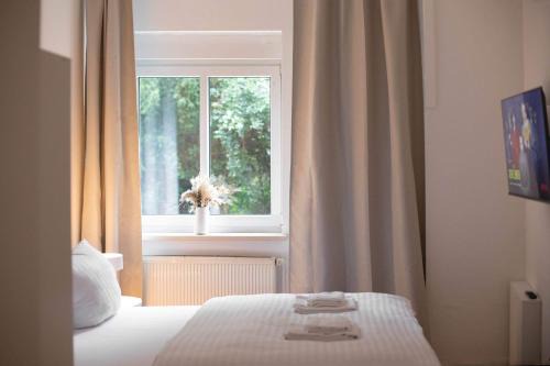 Schoeneberg Apartment | central I 2 bedroom I fast Wifi