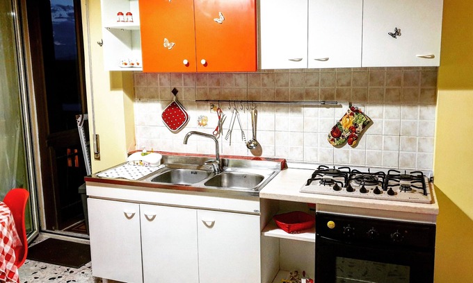 Isernia House | Central Apartment Isernia: Family-Friendly & Accessible Stay
