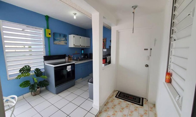 Santurce Apartment | Central Location Apartment with WiFi, AC & Ocean View
