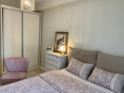 Alba Iulia Apartment | Prime Central Apartment with Hot Tub & Family Amenities