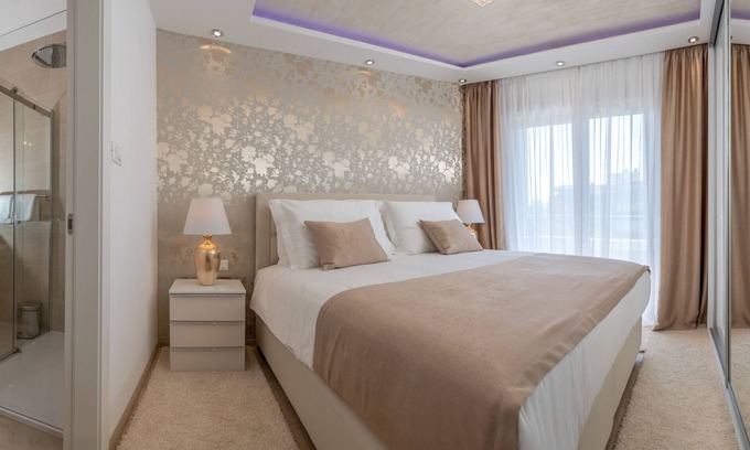 Split Apartment | Exceptional Moonlight Apartment: Ocean View & Private Garage