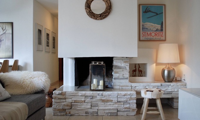 St. Moritz Apartment | Lakeview Penthouse Retreat in St. Moritz Dorf - 10/10 Rating