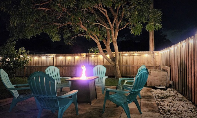Port Saint Lucie House | Fun and Relaxation at Pet-Friendly Port Saint Lucie Retreat