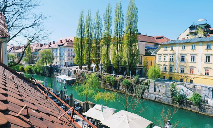 Ljubljana Old Town House | Cozy Apartments and Rooms Meščanka with Breakfast Included