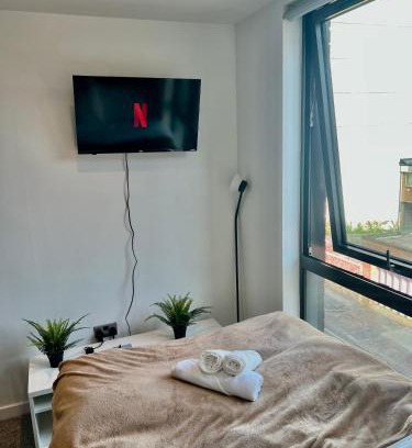 Sheffield City Centre Apartment | Central Sheffield Studio for 2