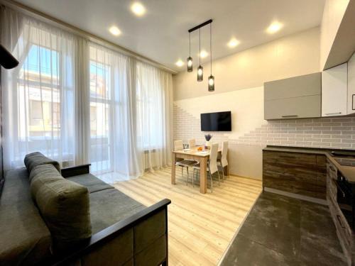 Petrovskoye Apartment | Discover Central Street: Pet-Friendly & Family-Focused Stay