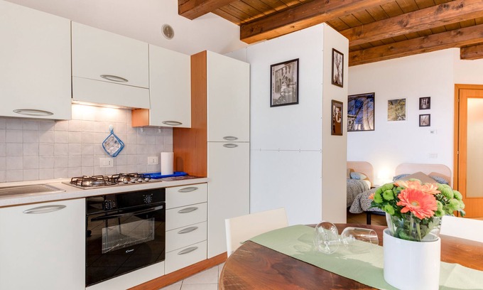 Forli Apartment | Convenient Central Studio with Wi-Fi and Full Kitchen