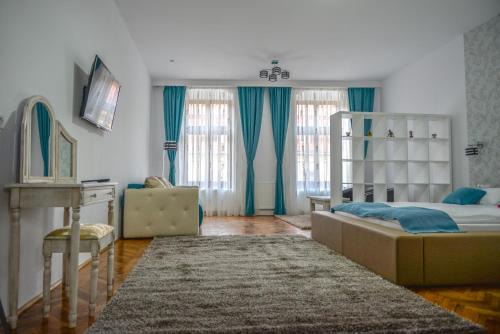 Historic Center Apartment | Convenient Central Apartments with Pet-Friendly Amenities