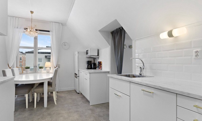Harnosand Apartment | Cozy Two-Bedroom Apartment with Pool and Ocean Views