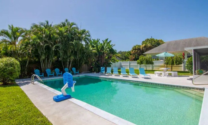 Vero Beach South House | Family Bungalow with Heated Pool and Ocean View in Central Vero