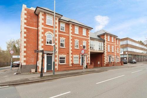 Warwick House | Central Warwick townhouse within easy reach of Stratford upon Avon and Cotswolds