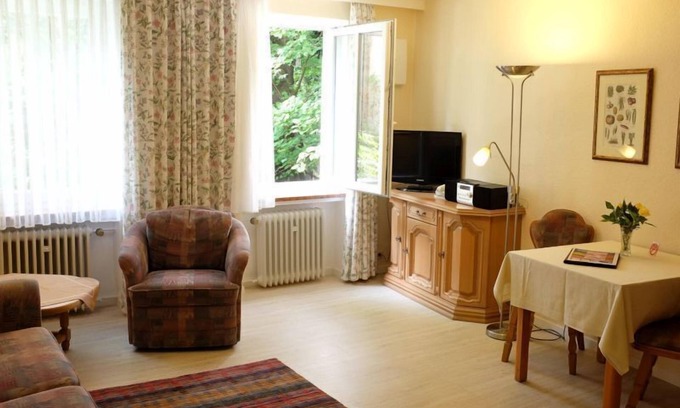 Gmain Apartment | Perfectly Located Apartment with Spa and Kitchen Amenities