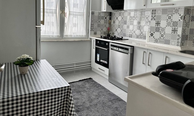 Istanbul House | Family-Friendly Apartment in the Heart of the City
