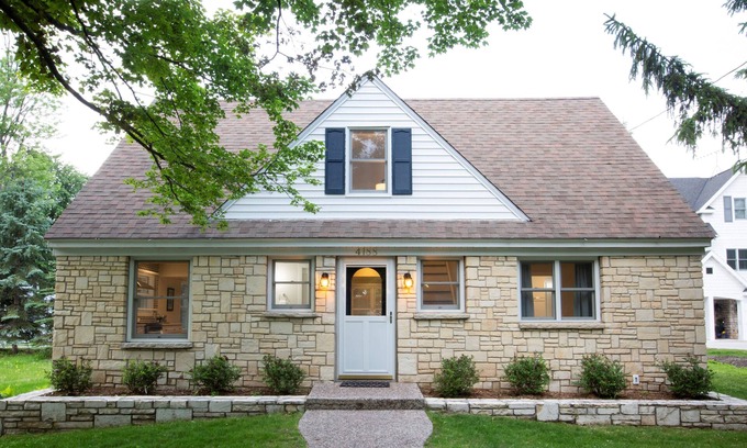 Fish Creek Cottage | Prime DoCo Oasis with Ocean View & Family-Friendly Amenities