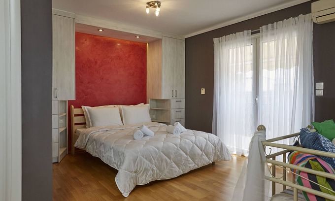 Thessaloniki City Centre Apartment | Modern Loft with Breathtaking City Views in Thessaloniki