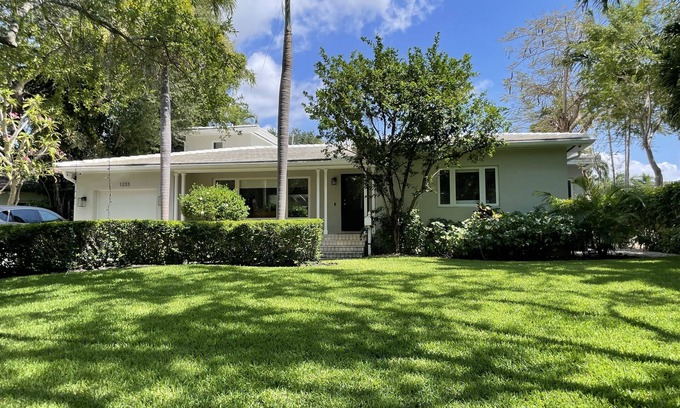 Coral Gables House | Ideal Coral Gables Family Retreat with Pool and Spa