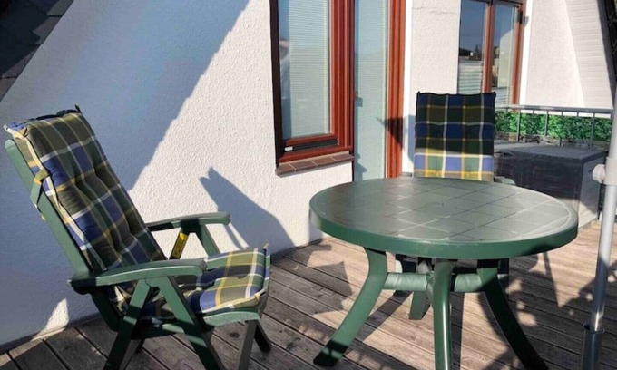 Neumuenster Apartment | Ideally Located Family Apartment in Nms with a Kitchen