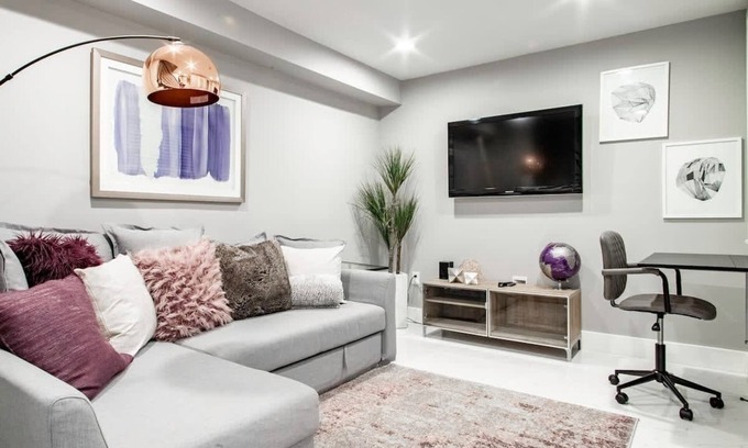 Truxton Circle Apartment | Ideal Solar-Powered Retreat with Pet-Friendly Amenities
