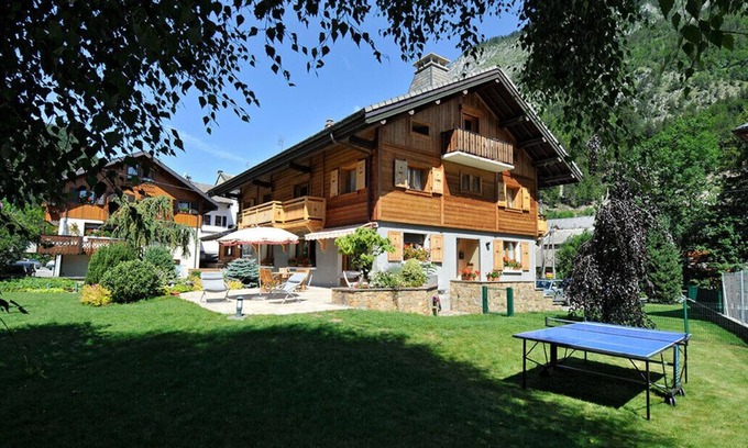 Abondance Apartment | Convenient Abondance Apartment - Ideal for Families & Pets