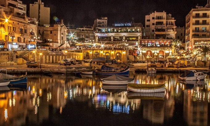Msida Apartment | Modern Penthouse Near Amenities with Breakfast Included