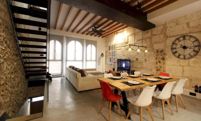 Sa Pobla Apartment | Stylish Duplex with Roof Terrace and WiFi - Guest Rated 10/10