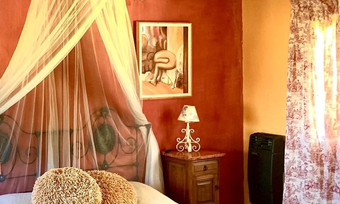 Lobos Bed & Breakfast | Discover Centro Ecuestre Frasco Chico with Pool & Kitchen