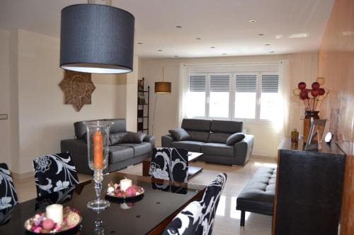 Distrito Noroeste Apartment | Luxury Penthouse in Central Avenida Libertad with Parking