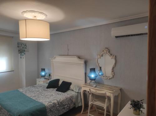 Manzanares Apartment | Historic Centro: Family-Friendly Accommodations Await